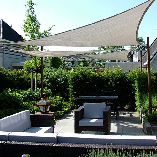Zonnedoek 4x4x5,8m 200gr/m² 90° grijs sfeerfoto